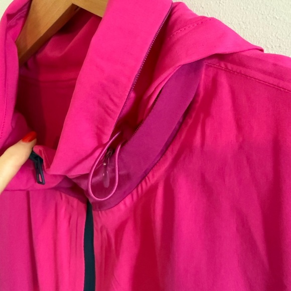 Summersalt Two-Tone Pink Jacket, Size XL, excellent condition, never worn. - Picture 3 of 8